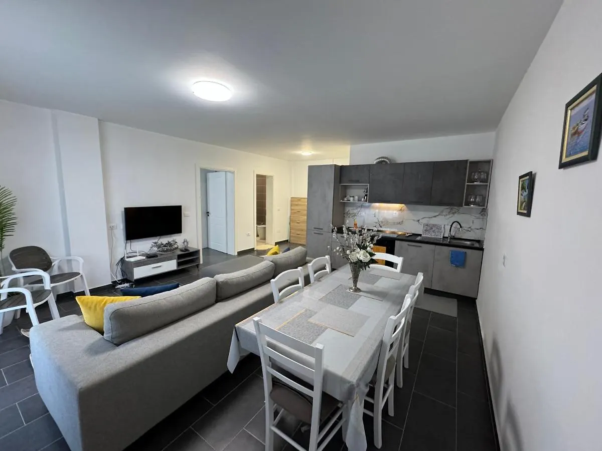 Seaside Sun And Fun Apartment Velipoje